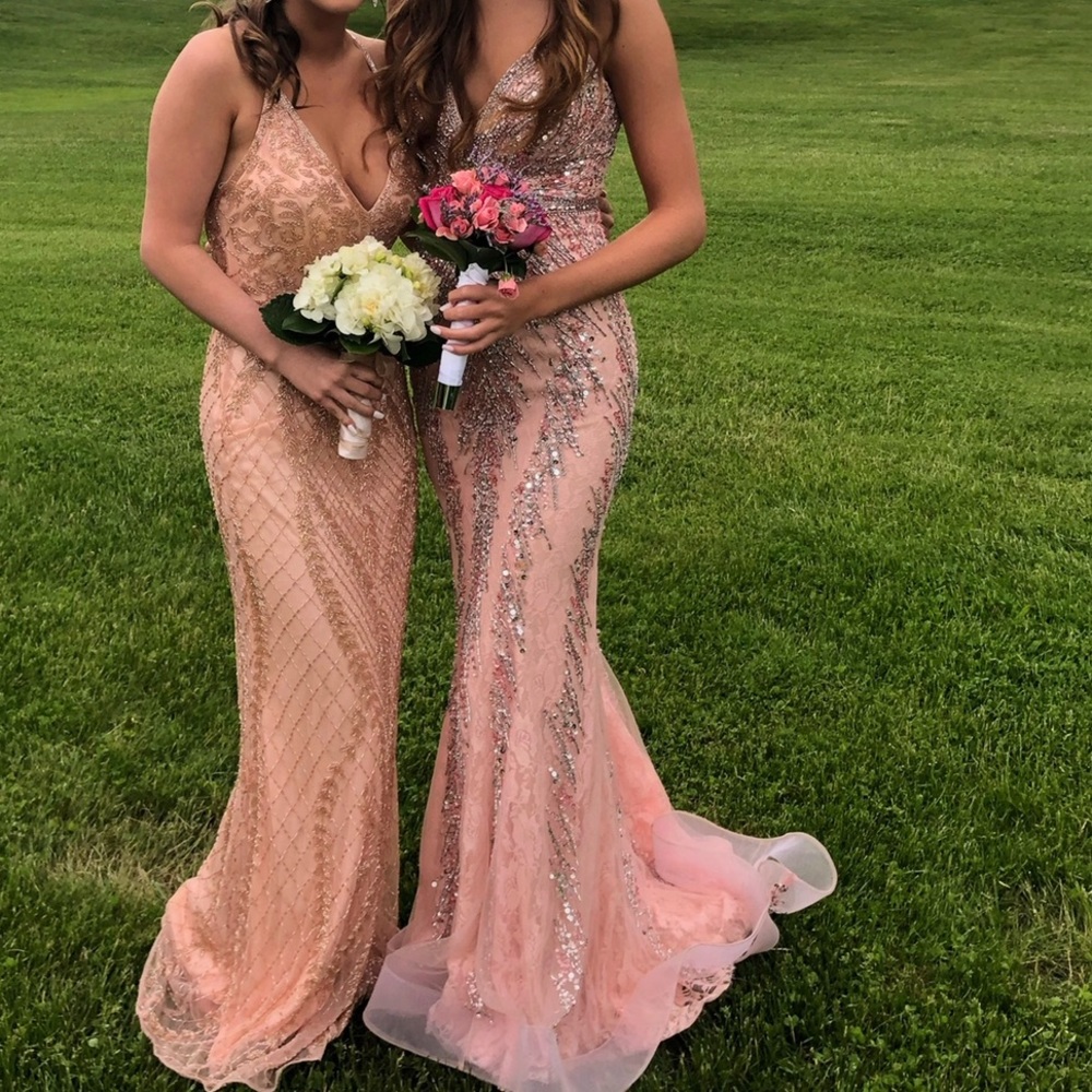 PROM DRESS - Picture 2 of 5